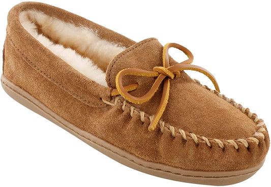 Minnetonka Women's Sheepskin Hardsole Moc