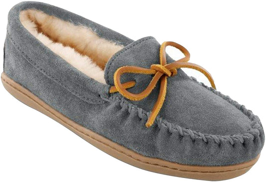 Minnetonka Women's Sheepskin Hardsole Moc