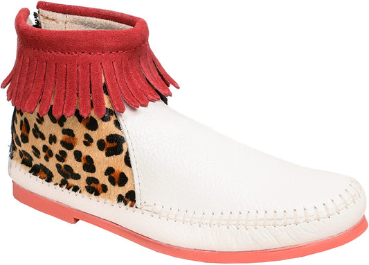 Minnetonka Women's Leopard Back Zip Hardsole Boot
